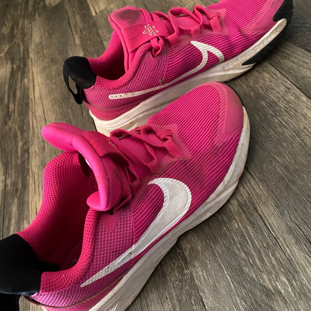 Girls size 2 nike